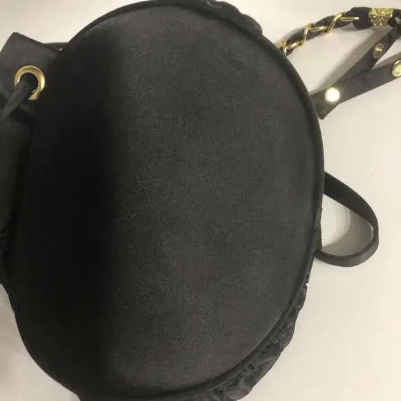 Vintage-Inspired Black Quilted Lion Medallion Bucket Bag – Gold Stud Accents - Picture 7 of 9